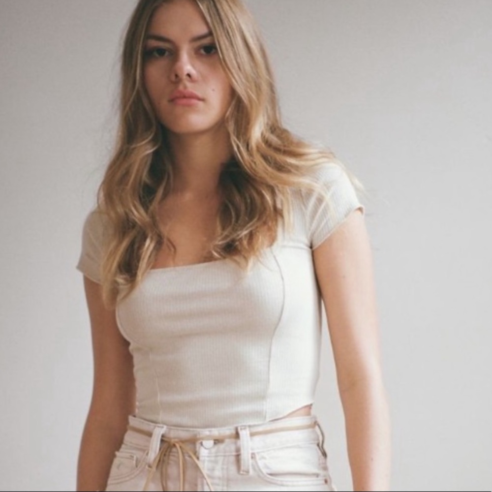 Urban Outfitters UO Meg Square Neck Top Tee Shirt Tan/Nude Size Large